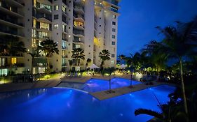 Cairns Reefside Retreats